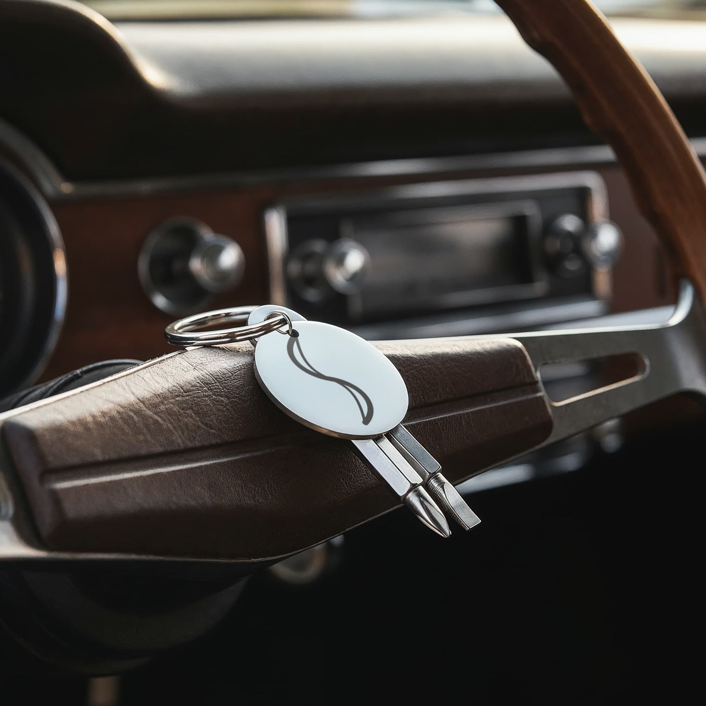 Elegant Swirl Screwdriver Keychain